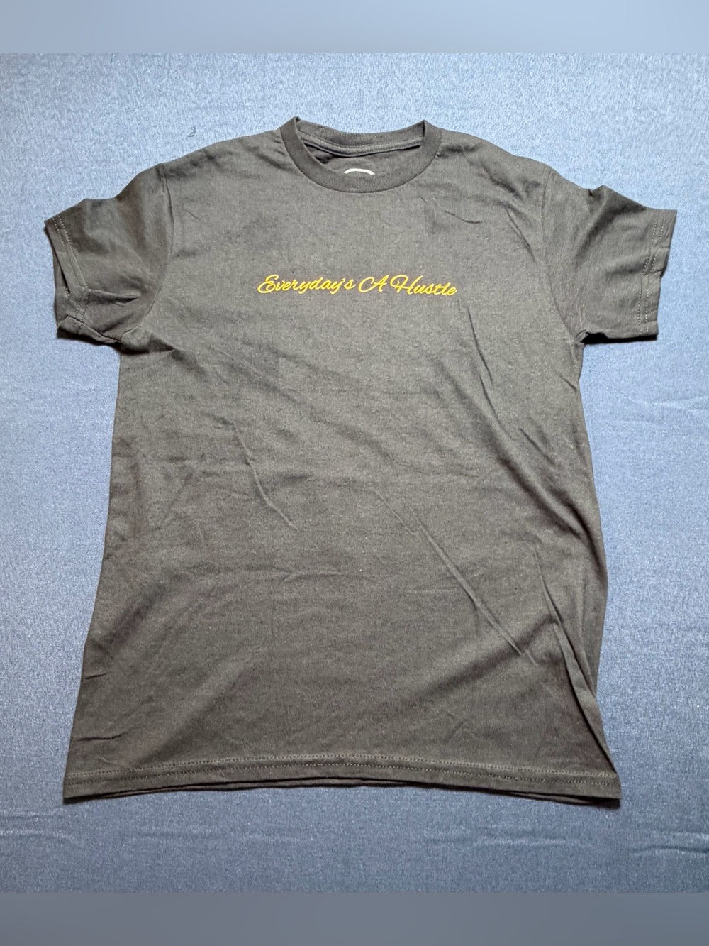 100% Cotton Size S NWOT CVLA Everyday’s A Hustle Graphic Tee Shirt